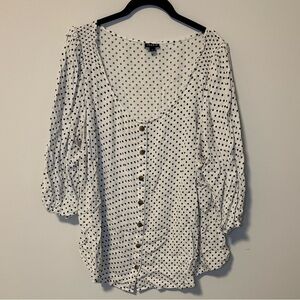 Torrid Polka Dot Blouse - size 3X 22-24